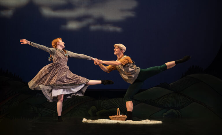Dancers on Stage